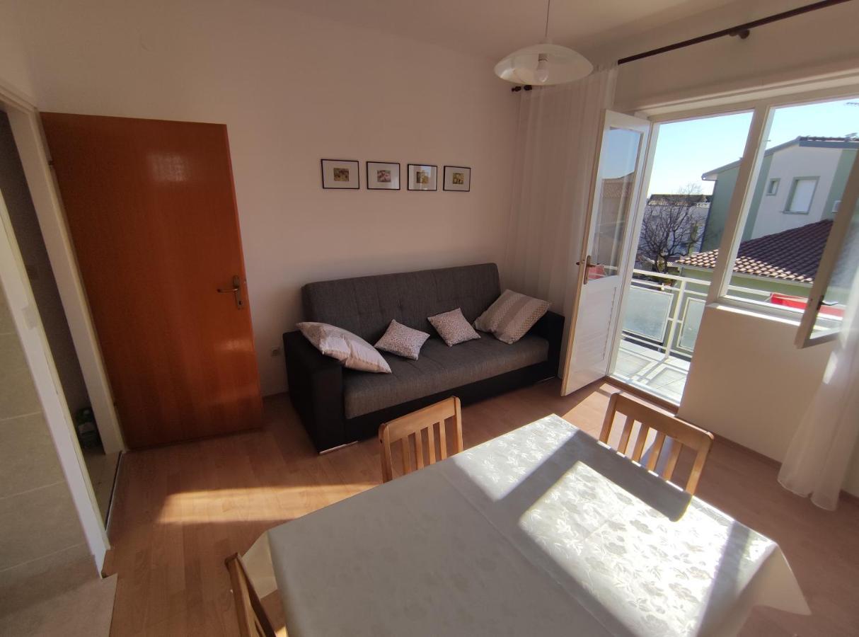 Apartment Landeka Примоштен Экстерьер фото