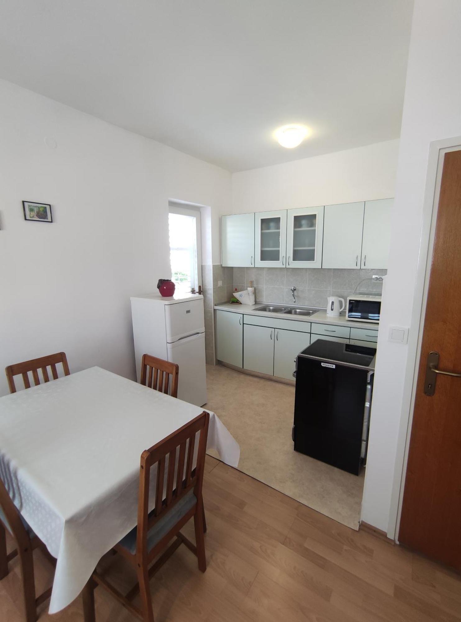 Apartment Landeka Примоштен Экстерьер фото