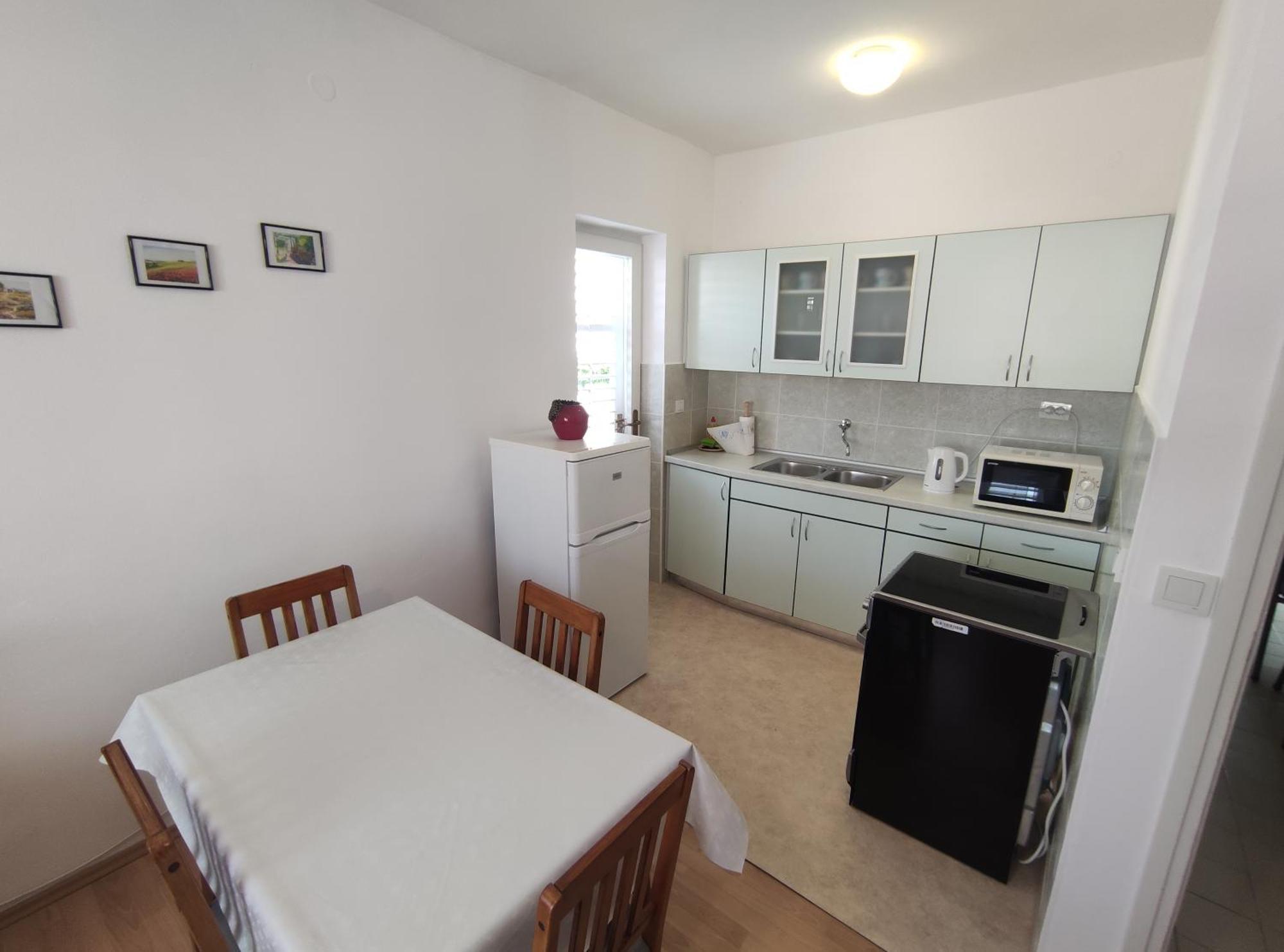 Apartment Landeka Примоштен Экстерьер фото